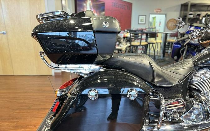 2021 Indian Motorcycle® Roadmaster® Thunder Black Pearl