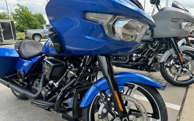 2024 Harley-Davidson Road Glide® Blue Burst