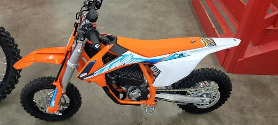 2024 KTM SX-E 3