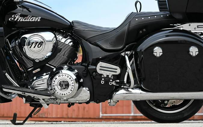 2023 Indian Motorcycle® Roadmaster® Black Metallic