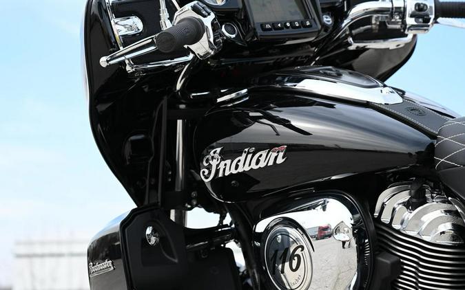 2023 Indian Motorcycle® Roadmaster® Black Metallic