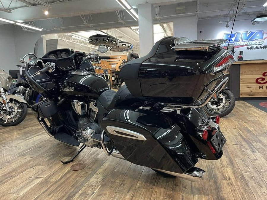 2023 Indian Motorcycle® Pursuit Limited with Premium Package Black Metallic