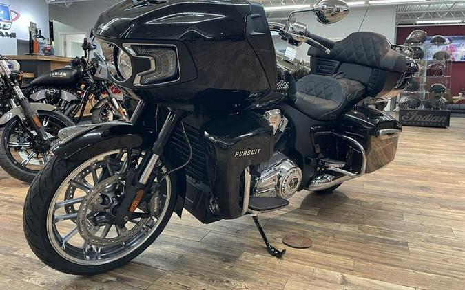 2023 Indian Motorcycle® Pursuit Limited with Premium Package Black Metallic