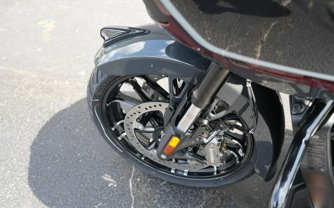 2026 Indian Motorcycle Challenger Dark Horse Signature Series