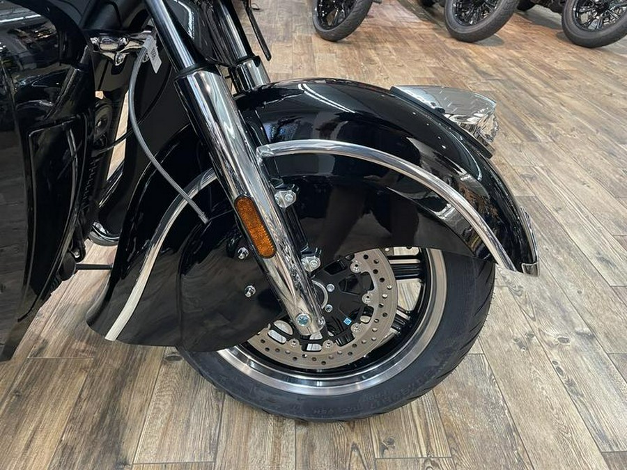 2023 Indian Motorcycle® Roadmaster® Black Metallic