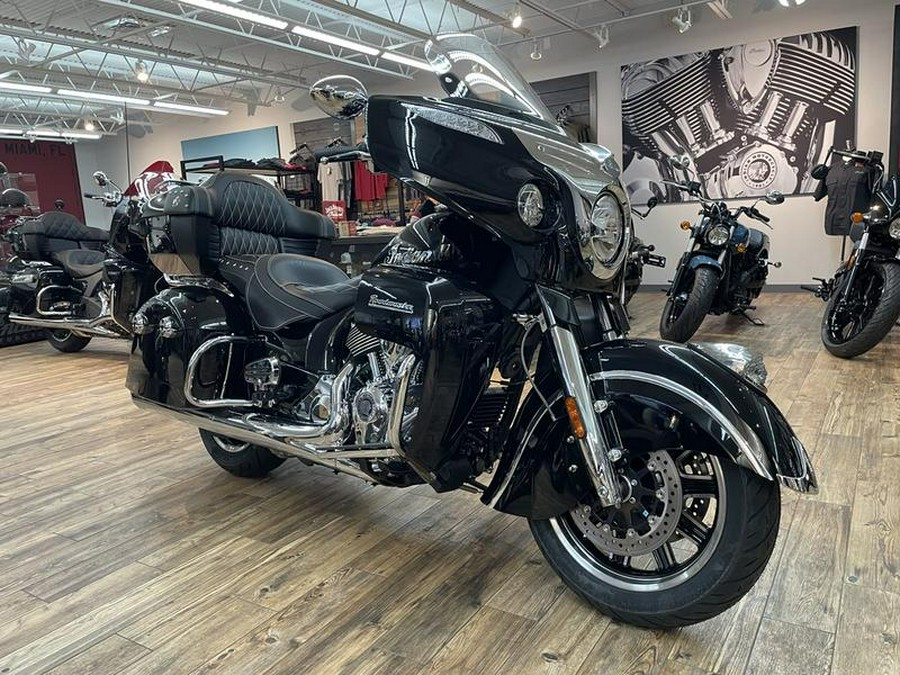 2023 Indian Motorcycle® Roadmaster® Black Metallic