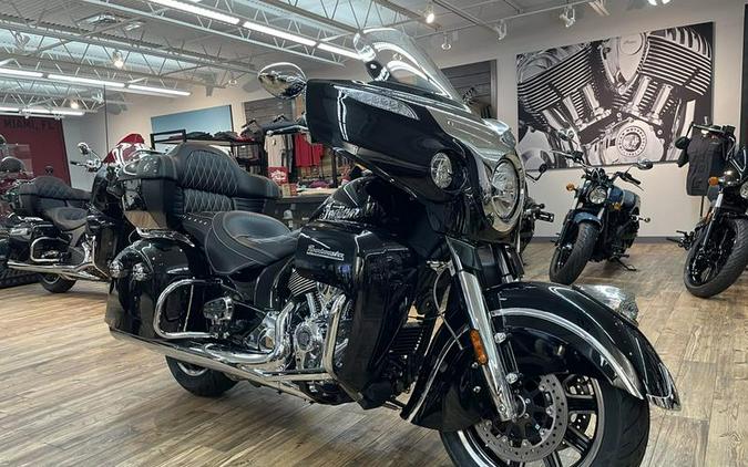 2023 Indian Motorcycle® Roadmaster® Black Metallic