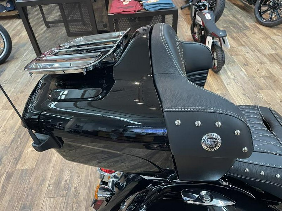 2023 Indian Motorcycle® Roadmaster® Black Metallic