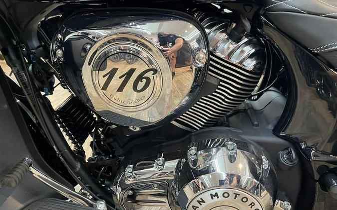 2023 Indian Motorcycle® Roadmaster® Black Metallic