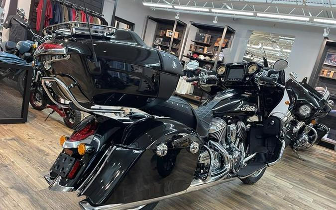 2023 Indian Motorcycle® Roadmaster® Black Metallic