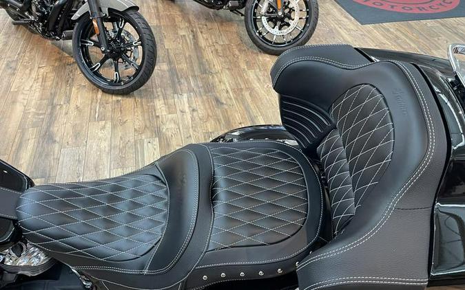 2023 Indian Motorcycle® Roadmaster® Black Metallic