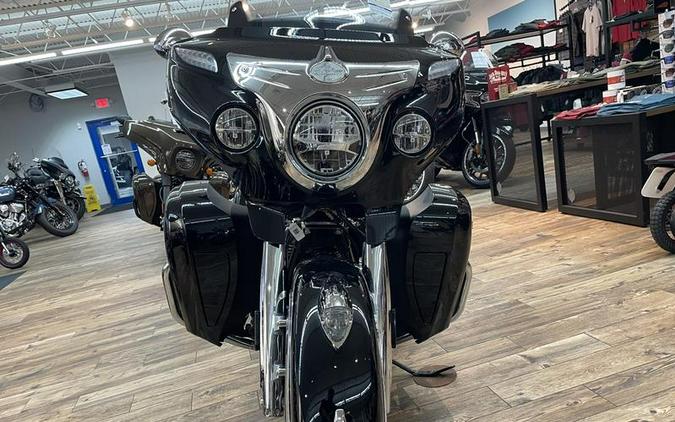 2023 Indian Motorcycle® Roadmaster® Black Metallic