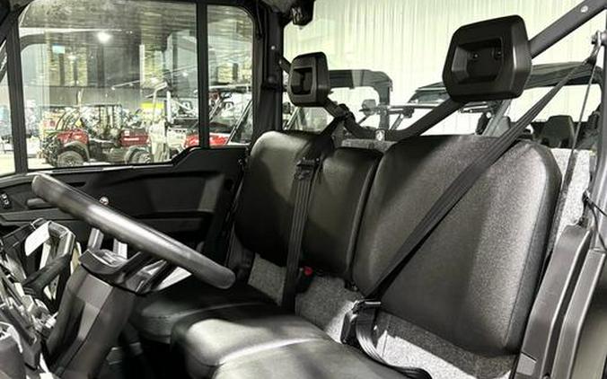 2024 Can-Am® Defender DPS CAB HD9