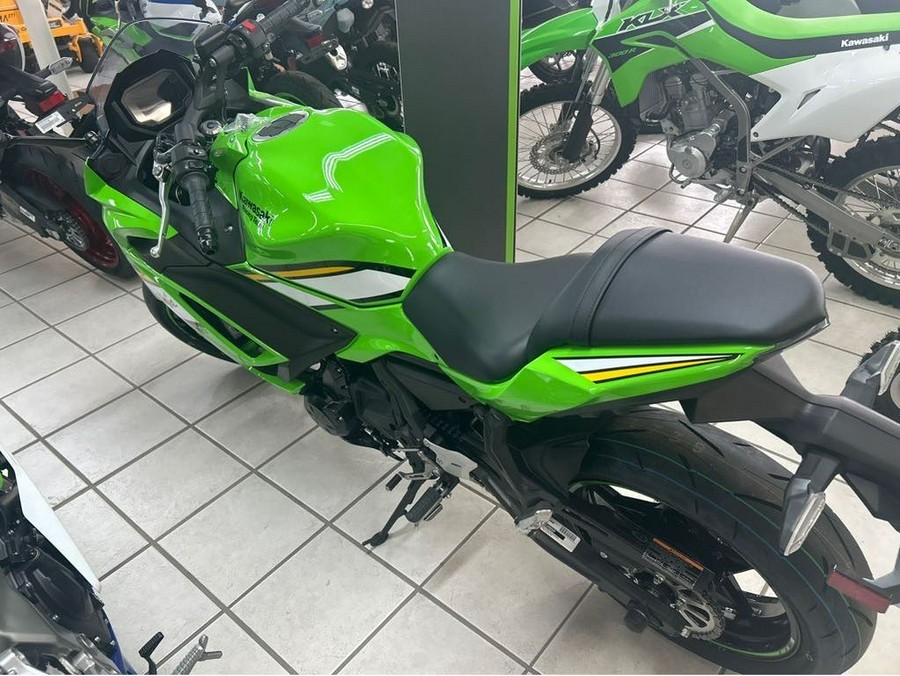 2025 Kawasaki NINJA 650 ABS LIME GREEN/EBONY/PEARL BLIZZARD WHIT
