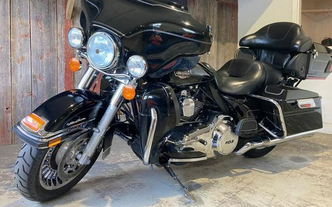 2012 Harley-Davidson® FLHTCU - Electra Glide® Ultra Classic