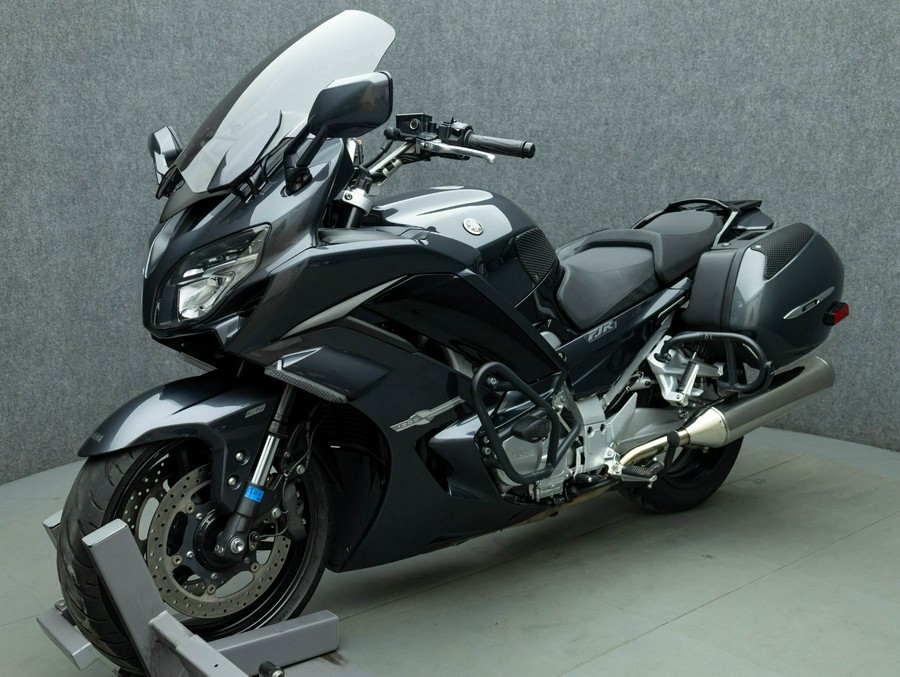 2021 YAMAHA FJR1300ES W/ABS & ESA