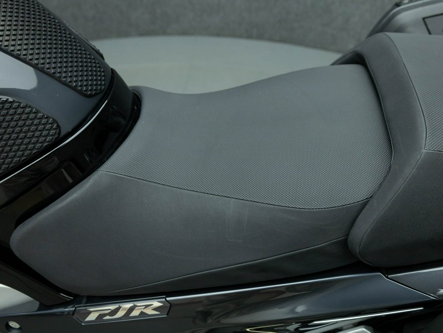 2021 YAMAHA FJR1300ES W/ABS & ESA