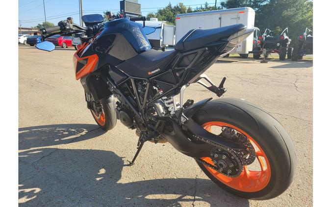 2019 KTM 1290 SUPER DUKE R