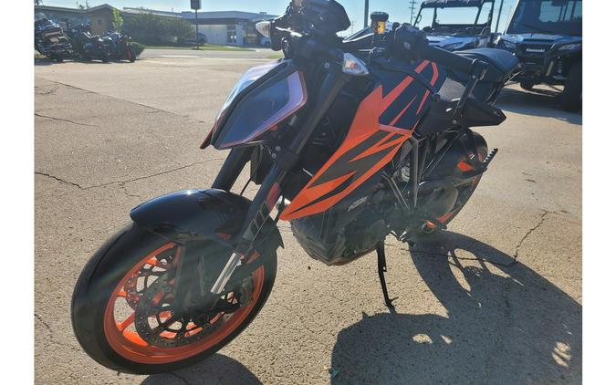 2019 KTM 1290 SUPER DUKE R