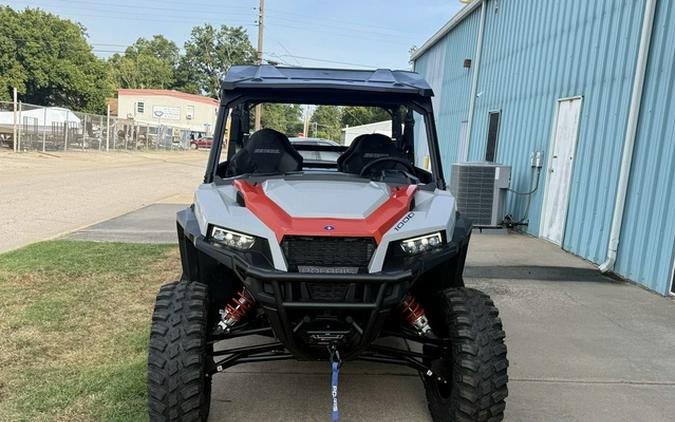2027 Polaris General XP 4 1000 Sport