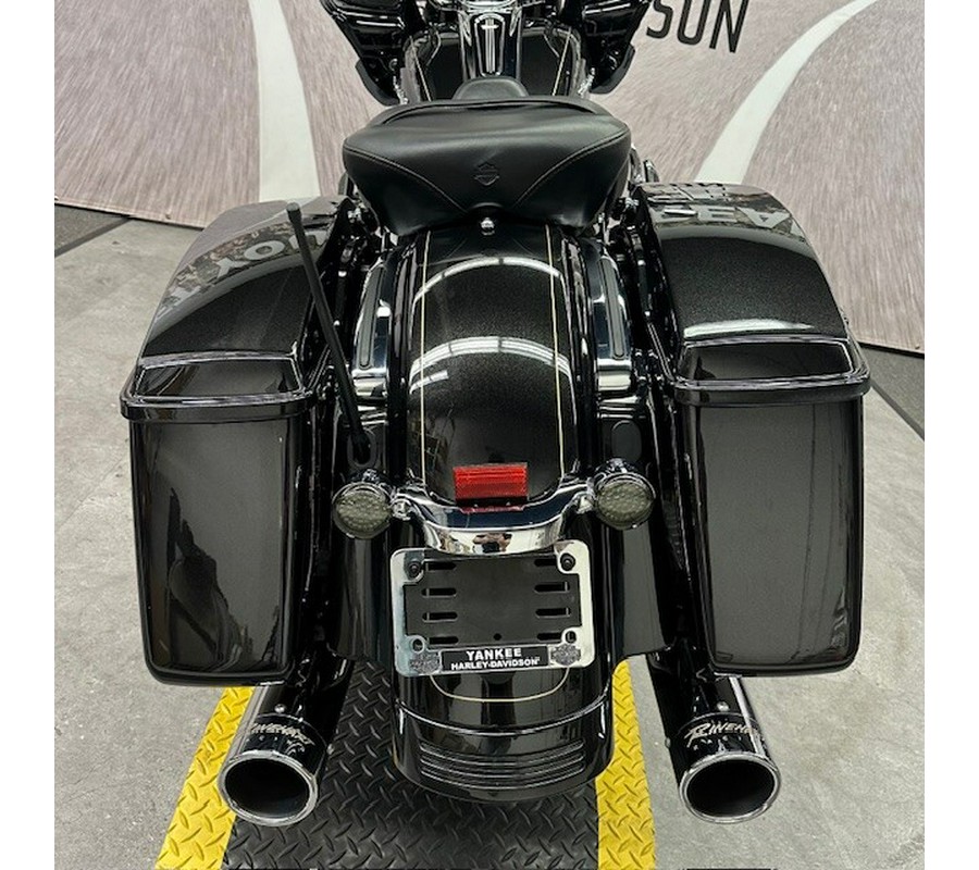 2016 FLTRXS Road Glide Special