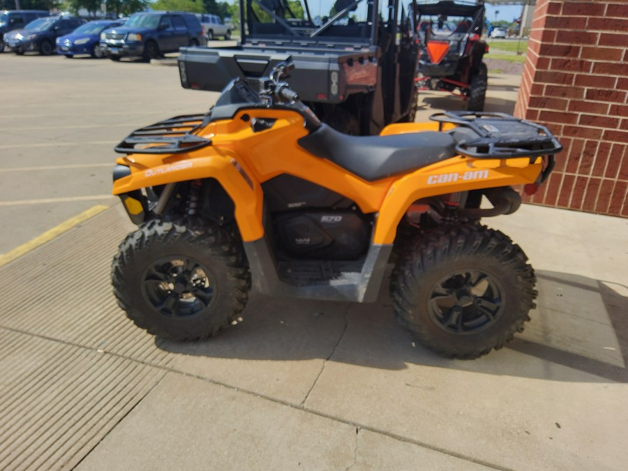 2018 Can-Am™ Outlander™ DPS 570