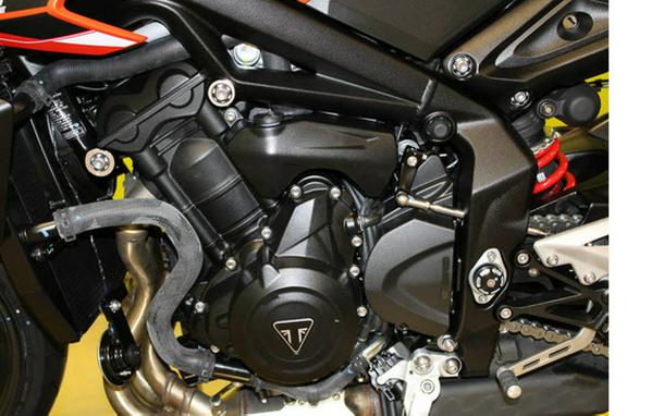 2025 Triumph Street Triple 765 R Matte Baja Orange R