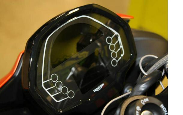 2025 Triumph Street Triple 765 R Matte Baja Orange R