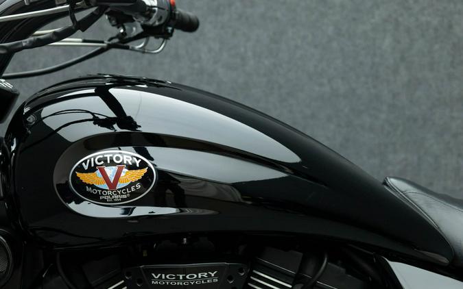 2006 VICTORY VEGAS 8 BALL