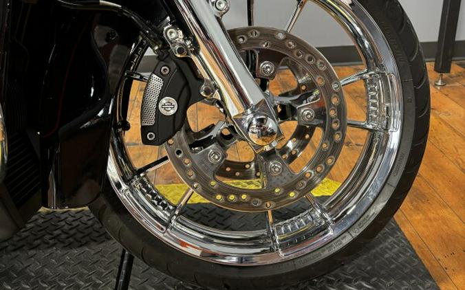 2022 Harley-Davidson® Street Glide® Special MDNT CRMSON/BLK W/PS