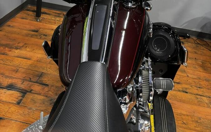 2022 Harley-Davidson® Street Glide® Special MDNT CRMSON/BLK W/PS