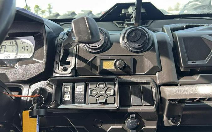 2024 Can-Am® Defender MAX Limited HD10 Desert Tan & Timeless Black