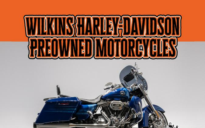2013 HARLEY-DAVIDSON FLHRSE ROAD KING CLASSIC in Crushed Saphire
