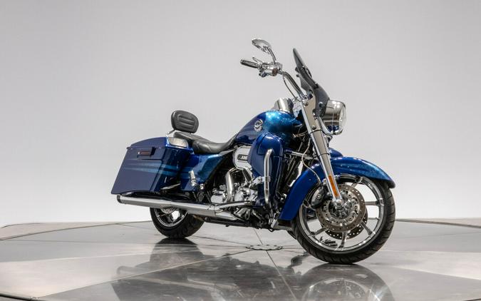 2013 HARLEY-DAVIDSON FLHRSE ROAD KING CLASSIC in Crushed Saphire