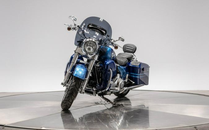 2013 HARLEY-DAVIDSON FLHRSE ROAD KING CLASSIC in Crushed Saphire