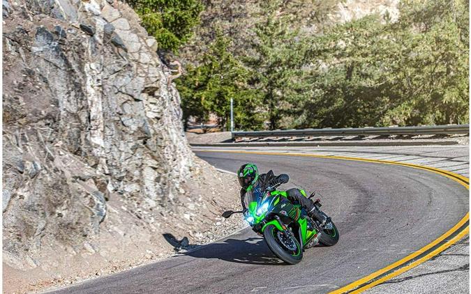 2023 Kawasaki Ninja® 650 KRT