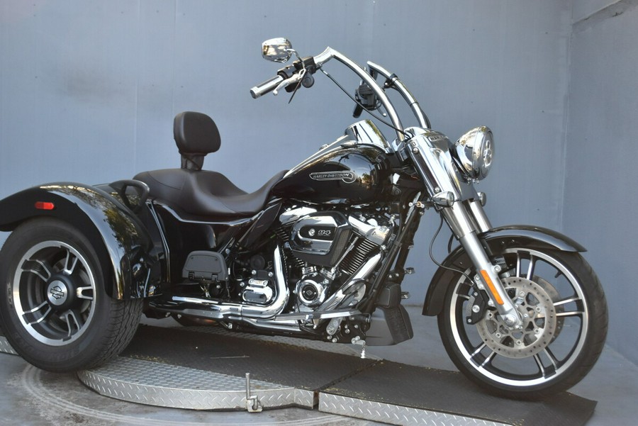 2021 Harley-Davidson Freewheeler