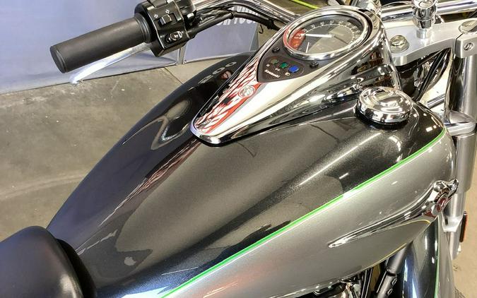 2020 Kawasaki Vulcan® 900 Classic LT