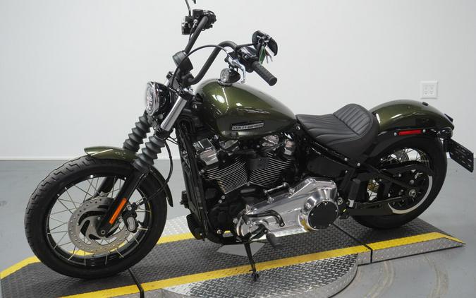 2026 Harley-Davidson® Street Bob® Olive Steel Metallic - Chrome w/Laced Wheels