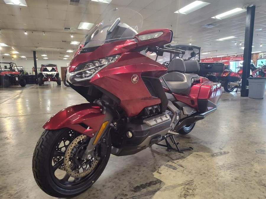 2018 Honda® Gold Wing Candy Ardent Red