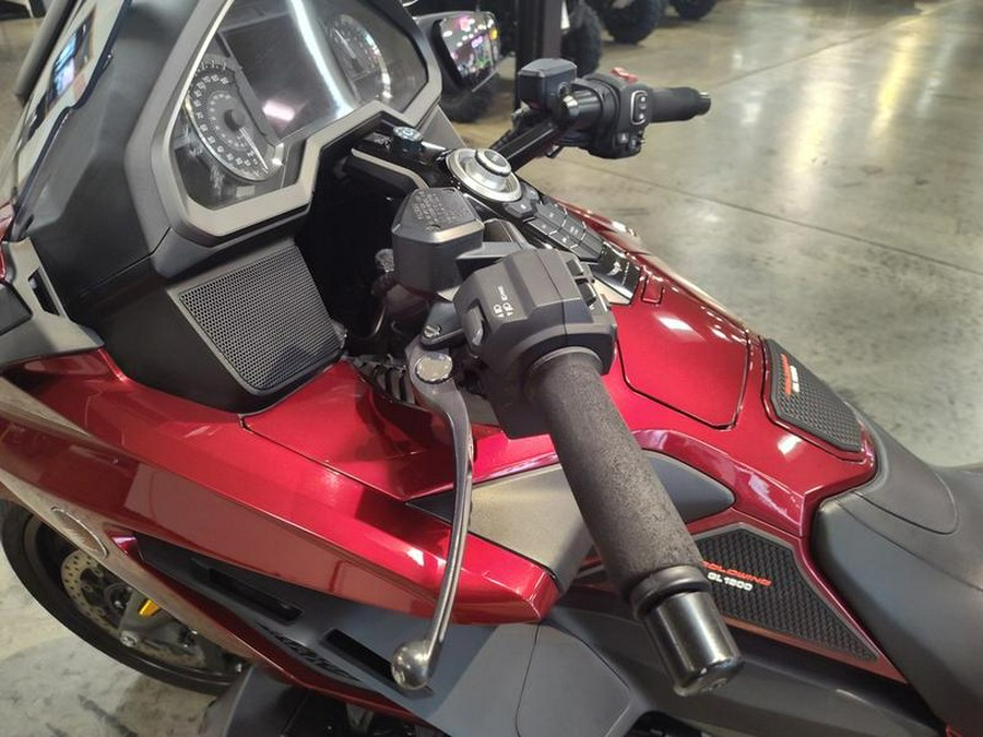 2018 Honda® Gold Wing Candy Ardent Red