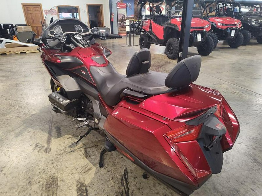 2018 Honda® Gold Wing Candy Ardent Red