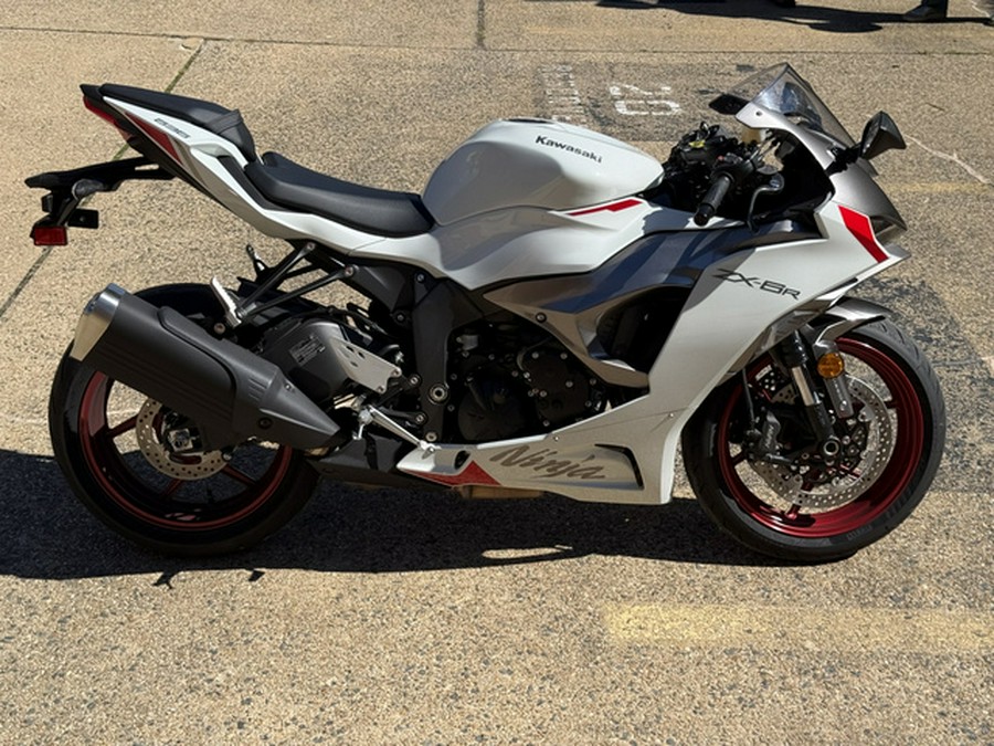 2025 Kawasaki Ninja ZX-6R