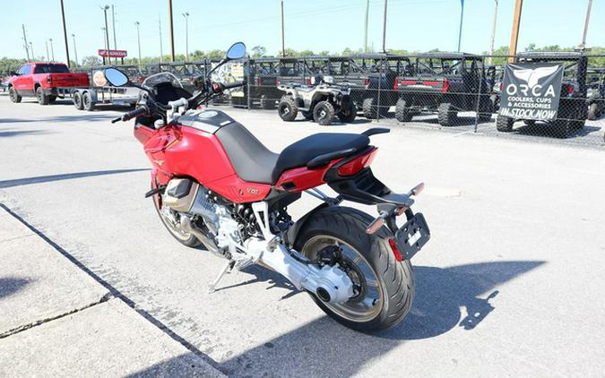 2023 Moto Guzzi V100 Mandello