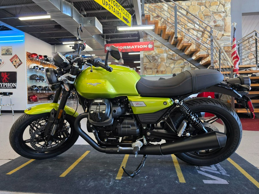 2026 Moto Guzzi V7 Sport