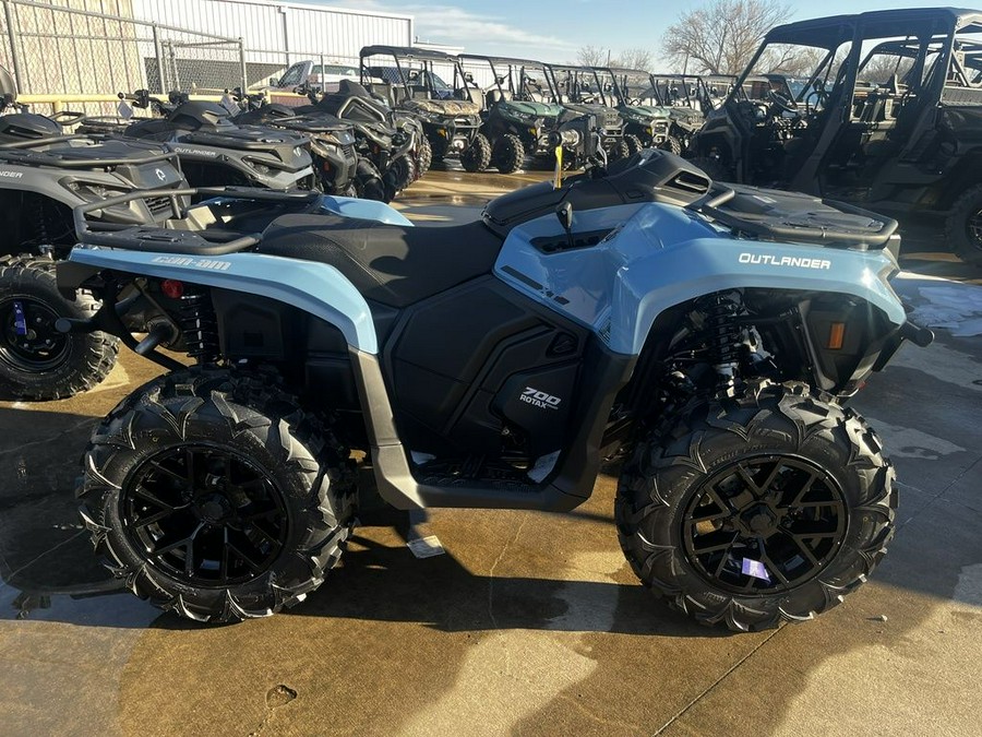 2026 Can-Am Outlander XT 700