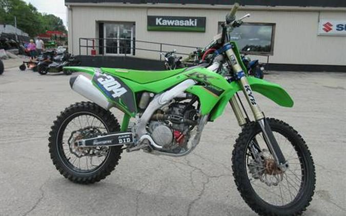 2021 Kawasaki KX250 Review (16 Fast Facts From Glen Helen + Perris)