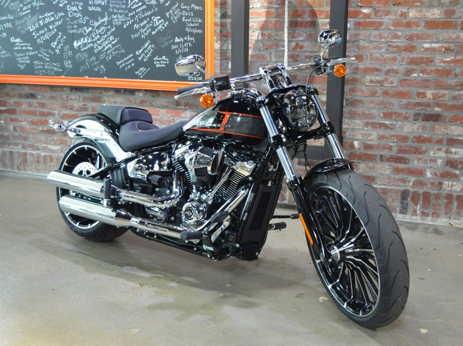 2024 Harley-Davidson Breakout 117 Vivid Black