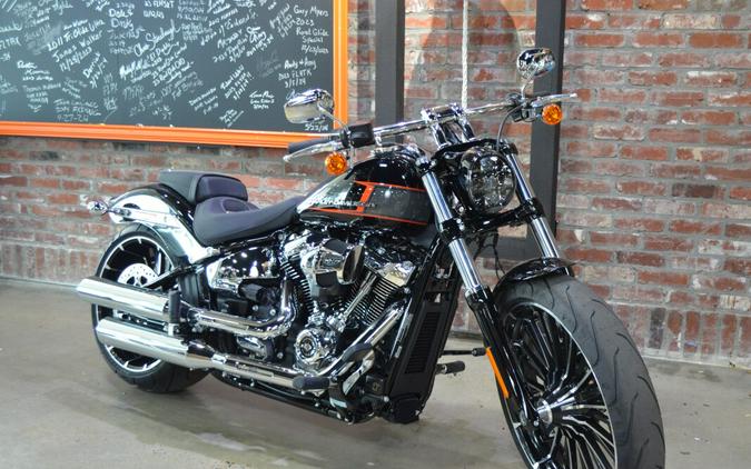 2024 Harley-Davidson Breakout 117 Vivid Black