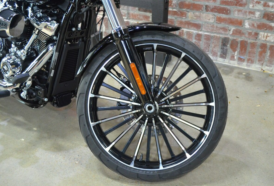 2024 Harley-Davidson Breakout 117 Vivid Black